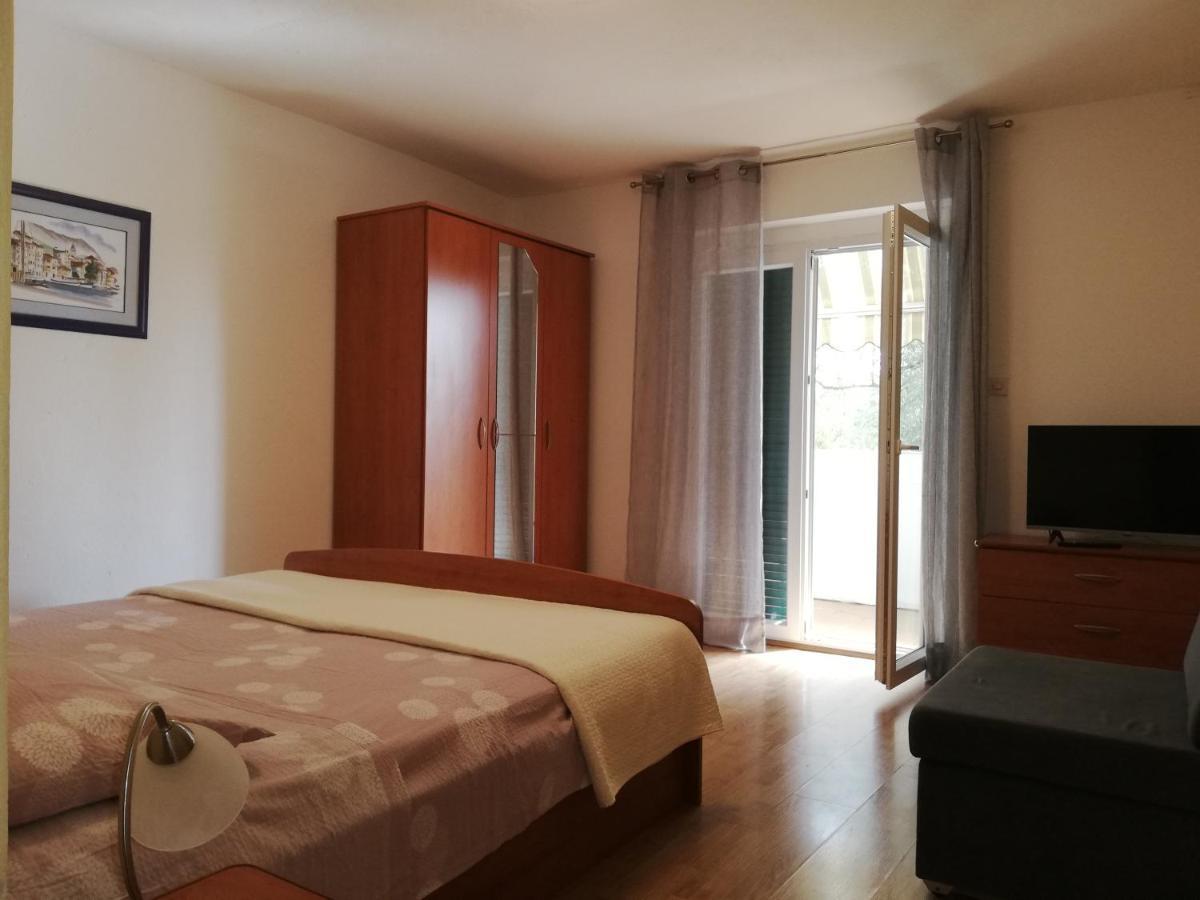 Mitan Apartman Tucepi Exterior photo